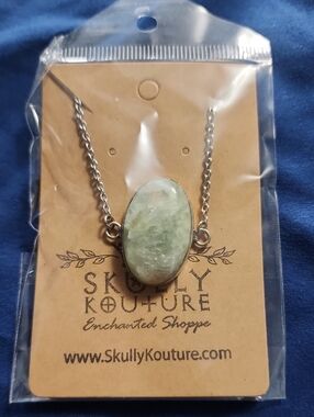 Light Green Oval Stone Necklace